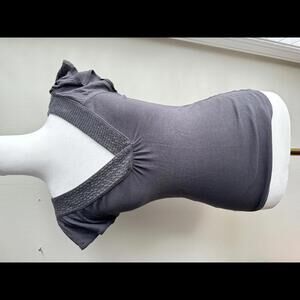 Express Women's Gray V-Neck Top with Ruffled Sleeves size XXS